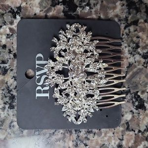 RSVP Special Occassion Silver w/ white stones hair comb new w tag 3" x 2"